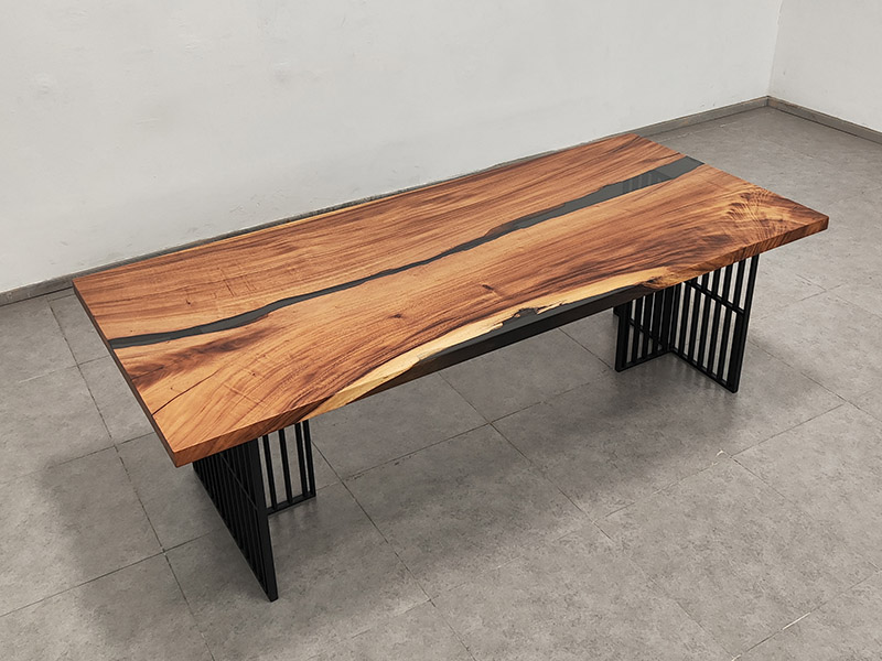  saman wood dining table